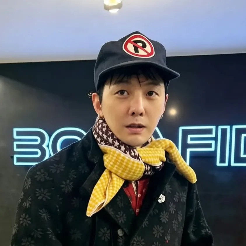 Latest photo of G-DRAGON (BIGBANG)