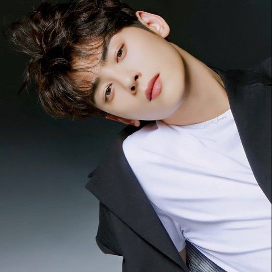 Behind-the-scenes cut of Eunwoo (ASTRO)