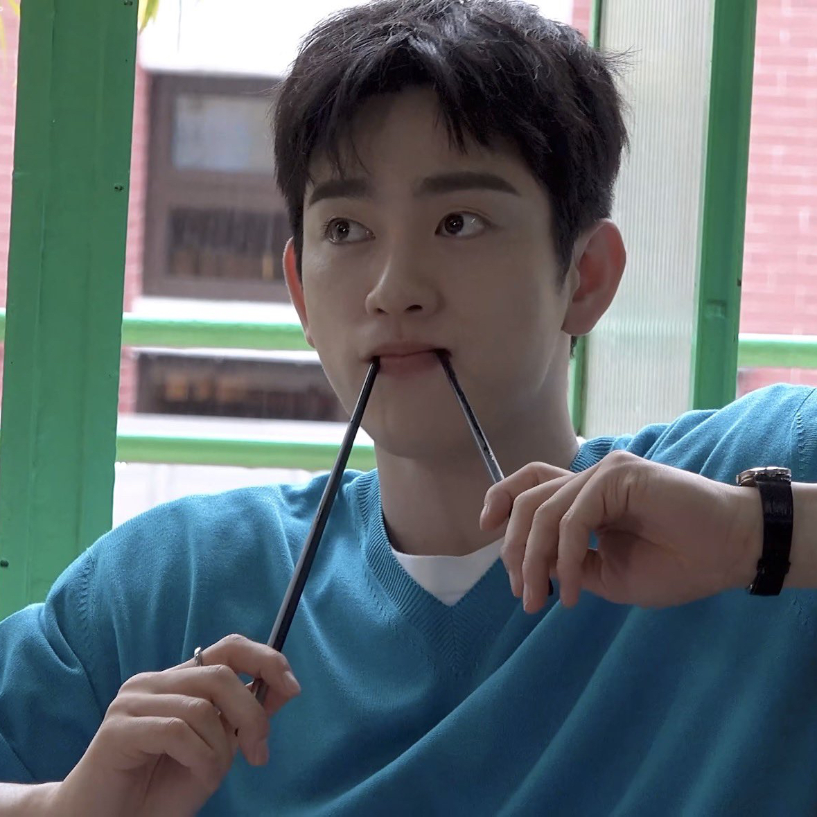 A moment captured by Jinyoung (GOT7)'s fan