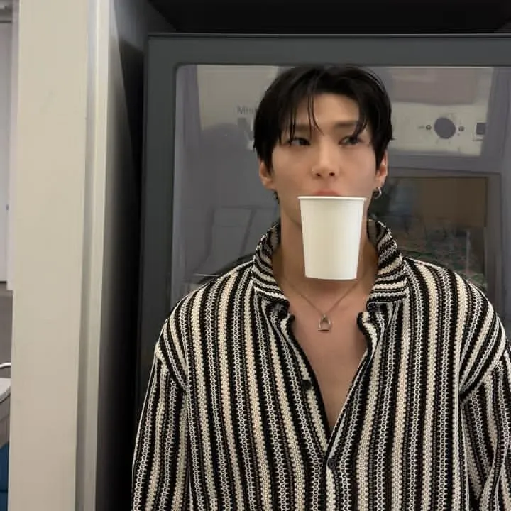 A moment captured by VIXX's fan