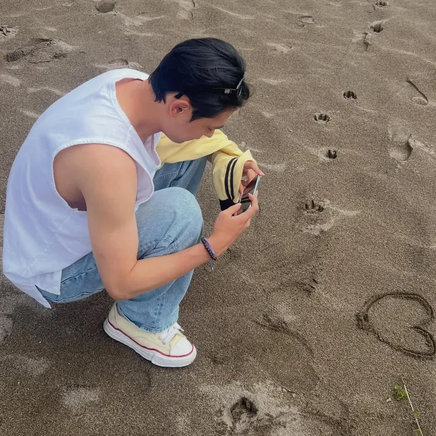 Behind-the-scenes cut of Choi Byungchan
