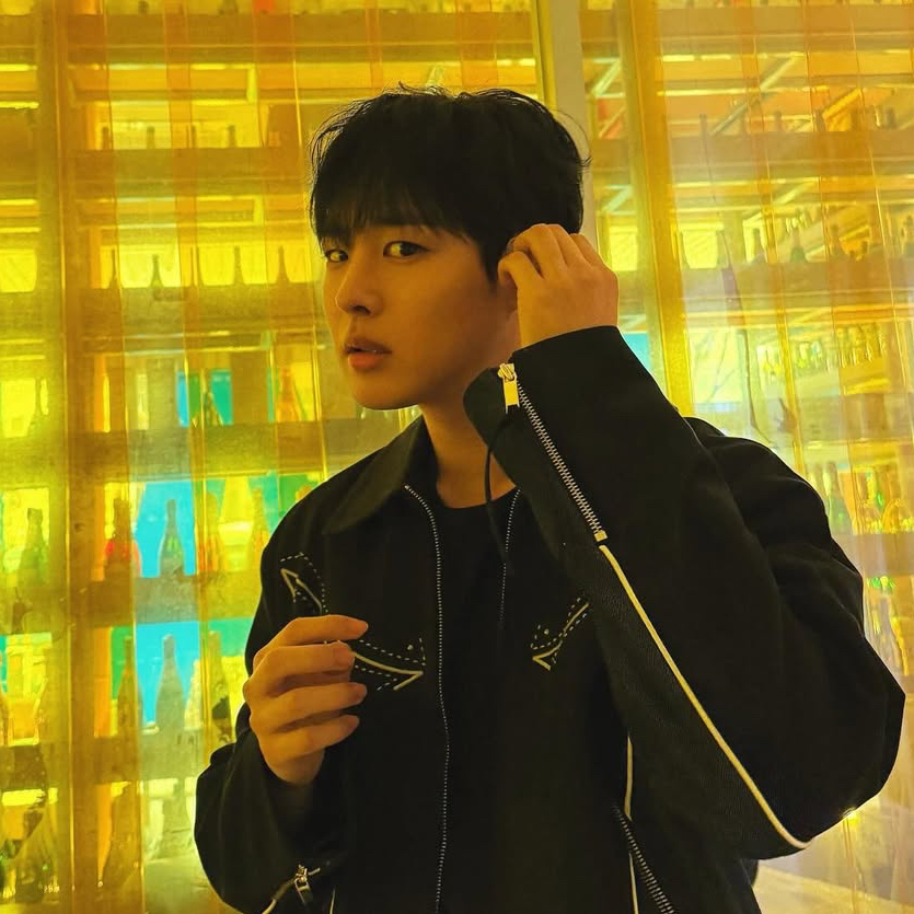 Behind-the-scenes cut of Choi Byungchan