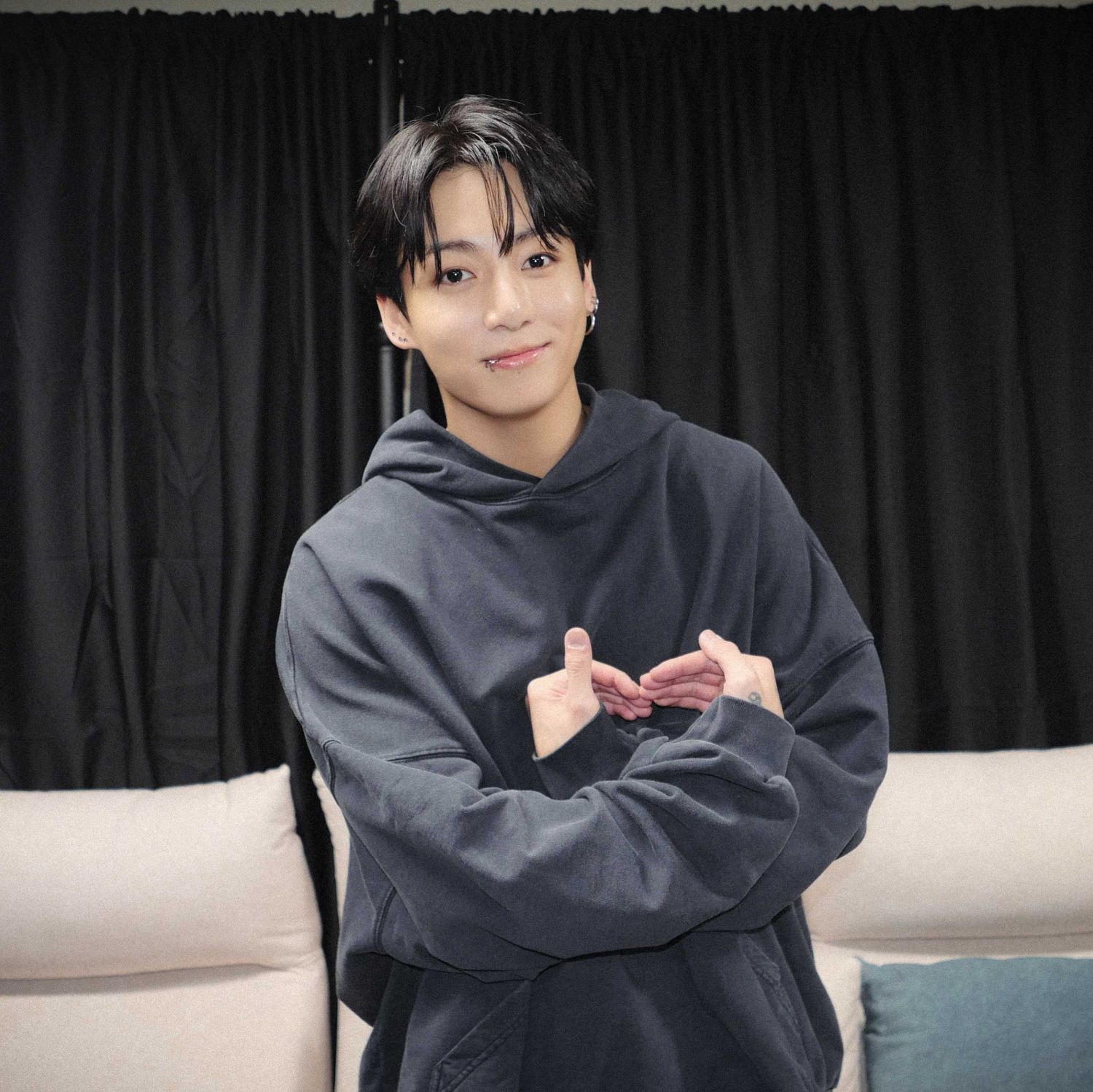 Momen yang diabadikan oleh penggemar Jungkook (BTS)