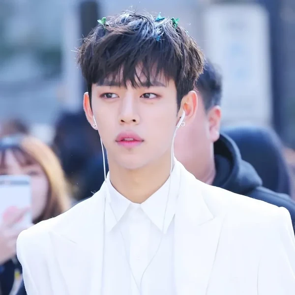 팬들이 사랑하는 대현 (B.A.P)의 인기 프로필 사진