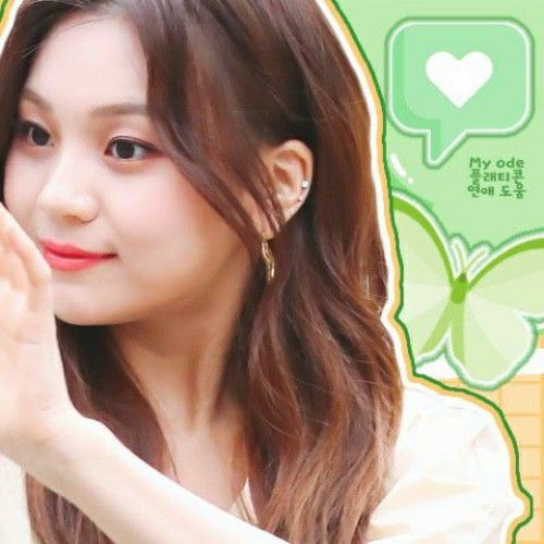 嚴智 (GFRIEND, VIVIZ)的最新照片