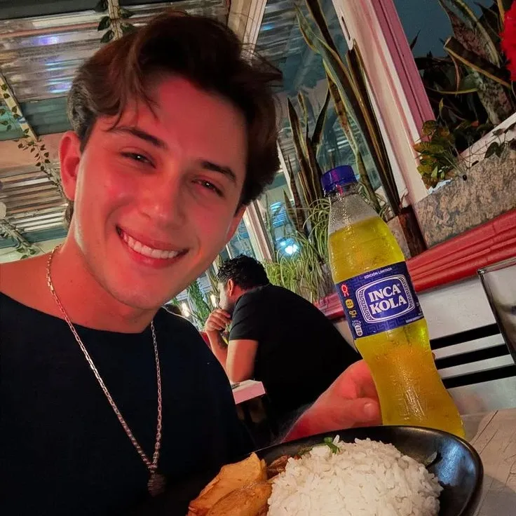 Latest photo of Alejandro (SANTOS BRAVOS)