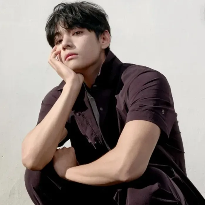 뷔 (방탄소년단)의 비하인드 컷