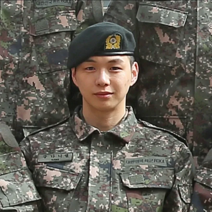 カン・ダニエルの最近の活動写真