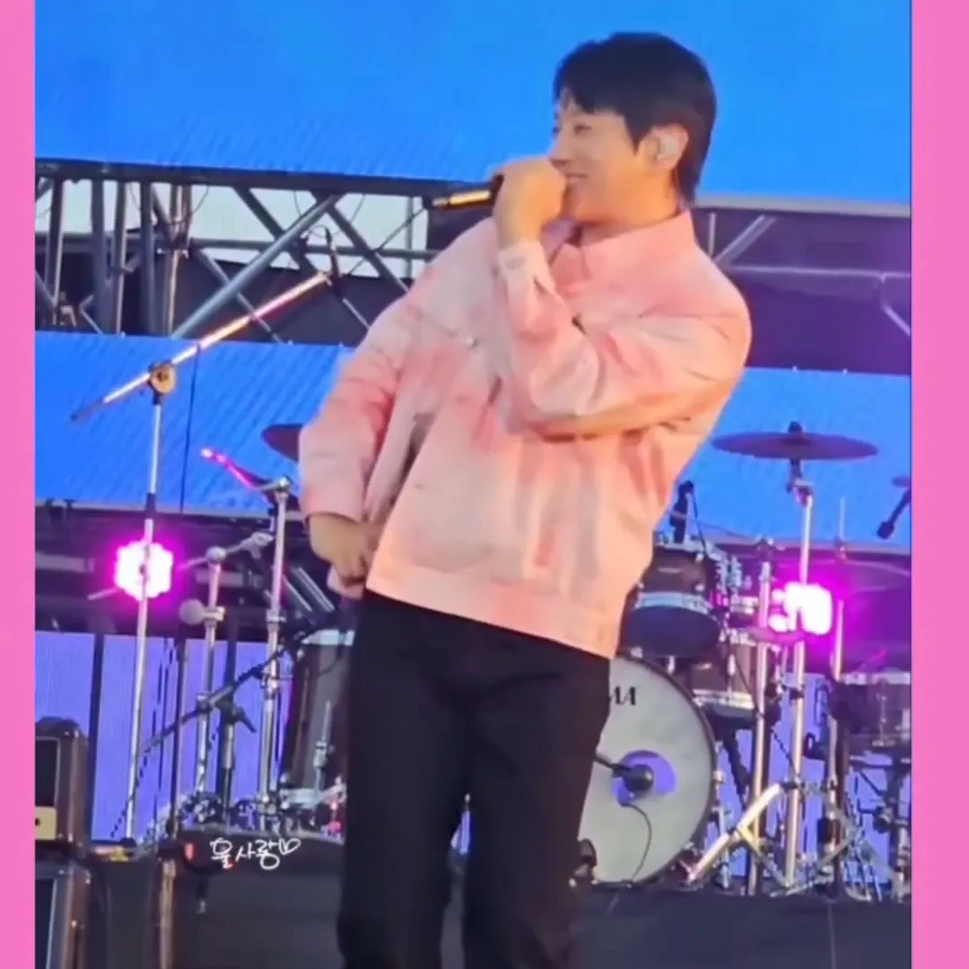 Behind-the-scenes cut of Hwang Chiyeol