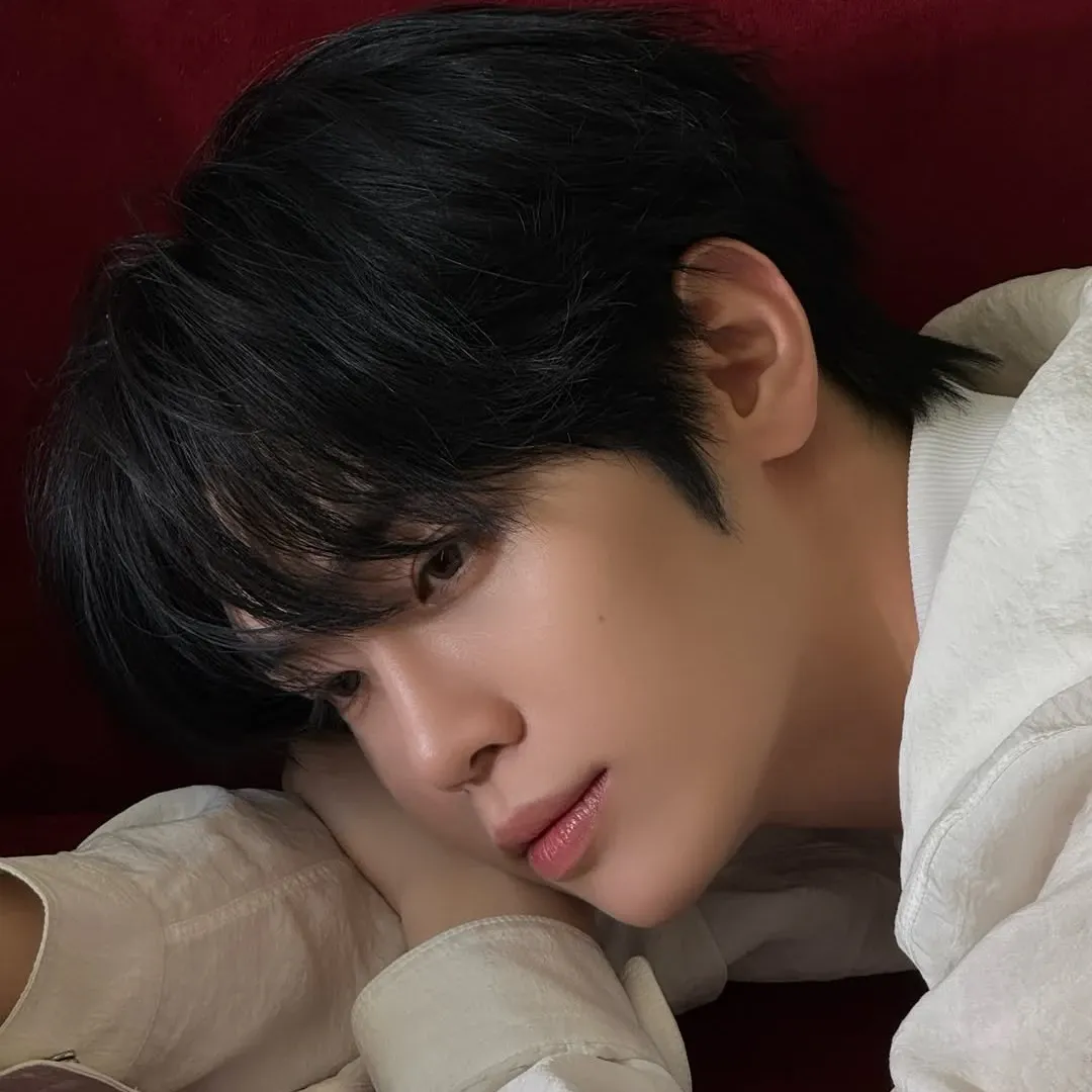 Latest photo of Kim Taerae (ZEROBASEONE)