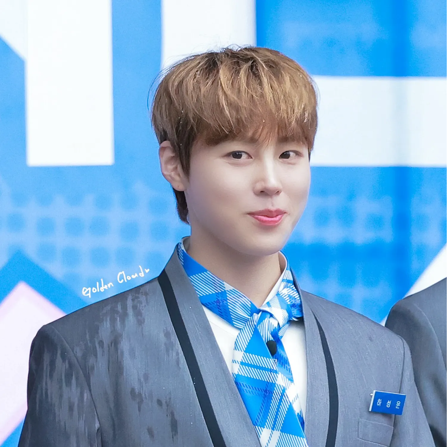 Potret di balik layar Ha Sungwoon