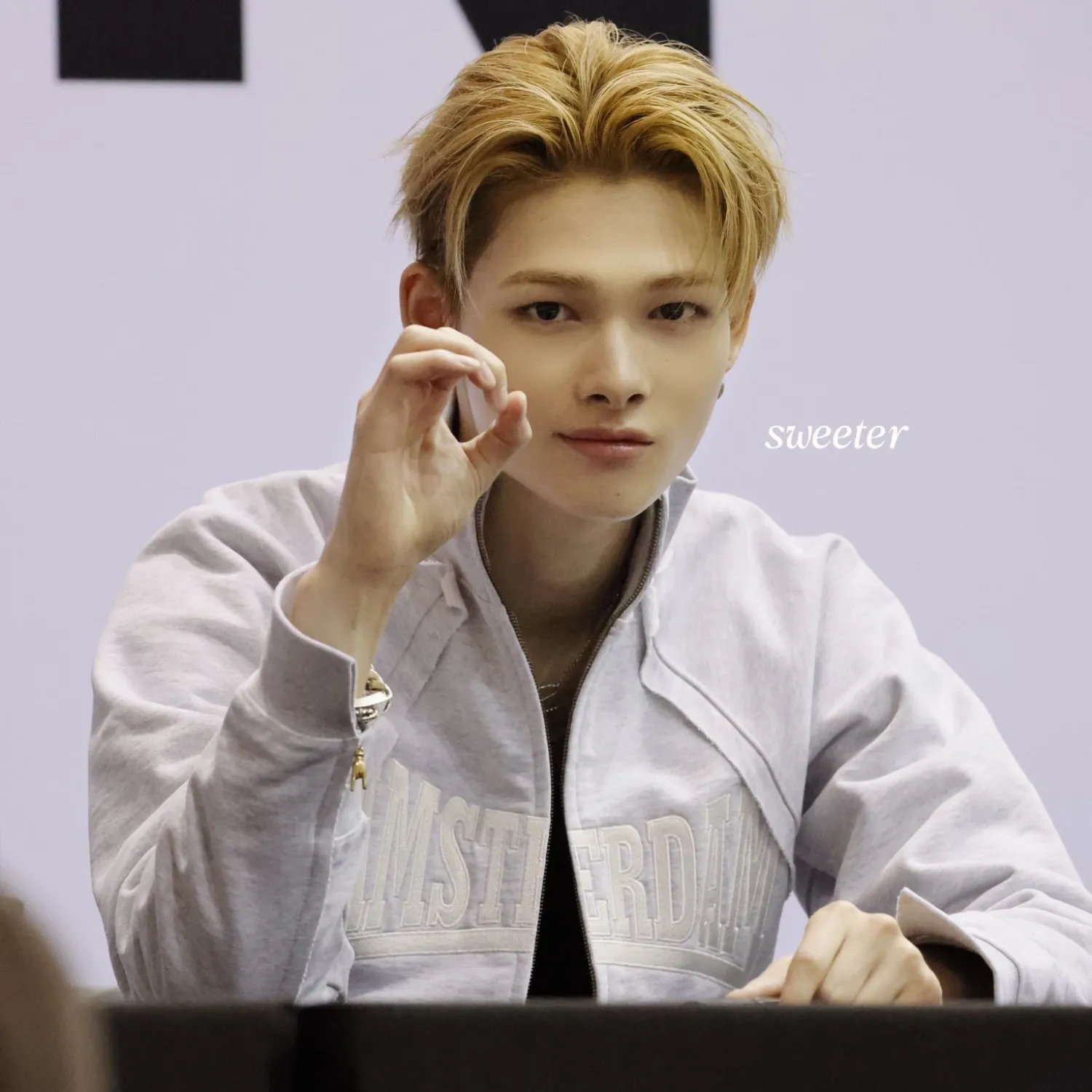 Foto aktivitas terbaru NI-KI (ENHYPEN)