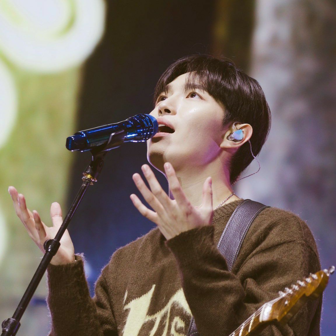 A moment captured by Kim Jaehwan's fan