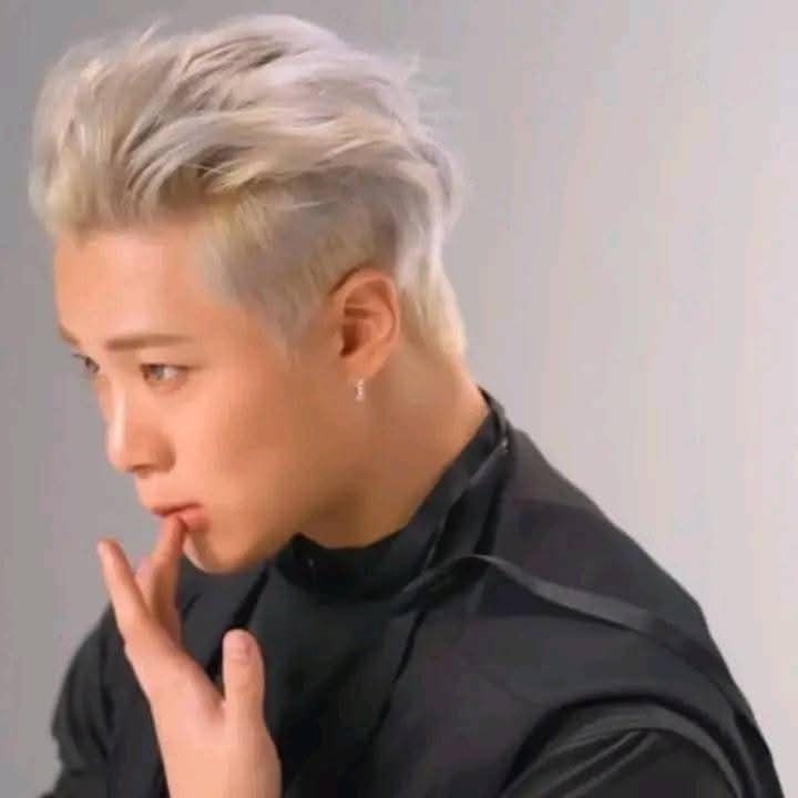 Behind-the-scenes cut of Moonbin (ASTRO)