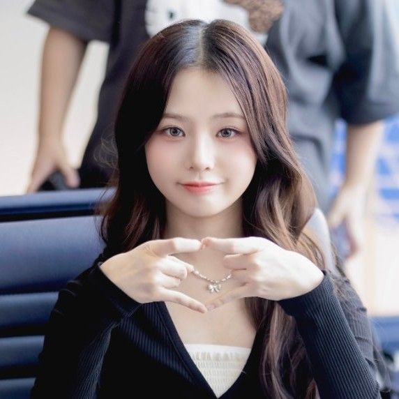 书媛 (UNIS)粉丝拍下的瞬间