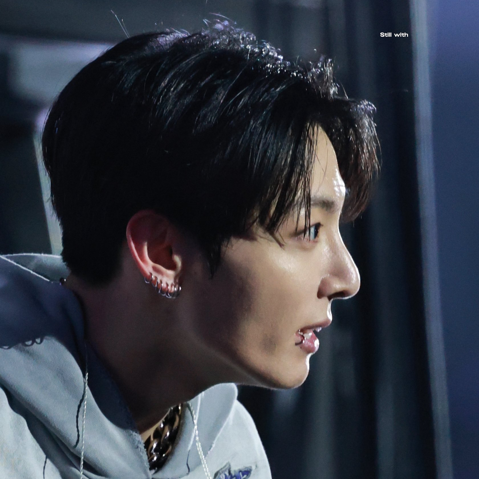 Foto aktivitas terbaru Jungkook (BTS)