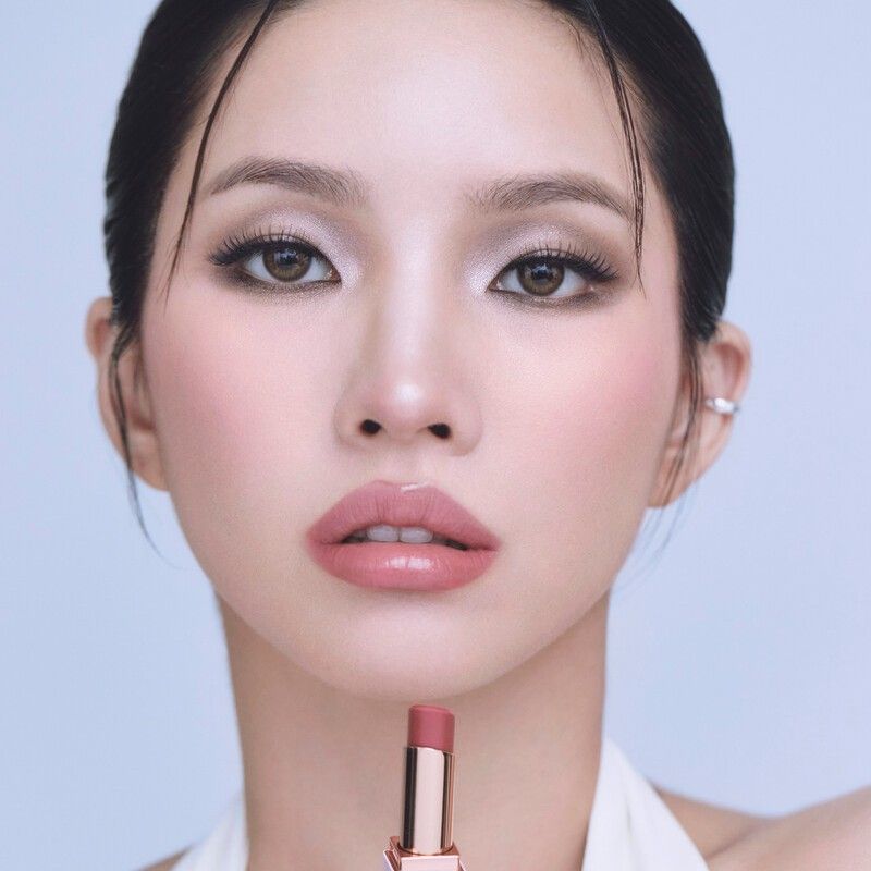 Latest photo of Soyeon (i-dle)