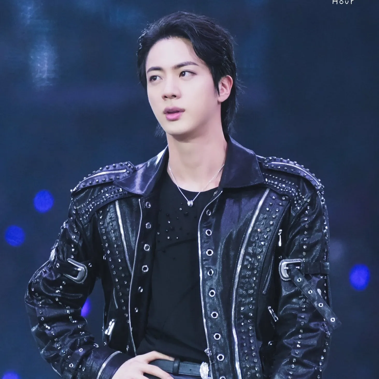 Momen yang diabadikan oleh penggemar Jin (BTS)