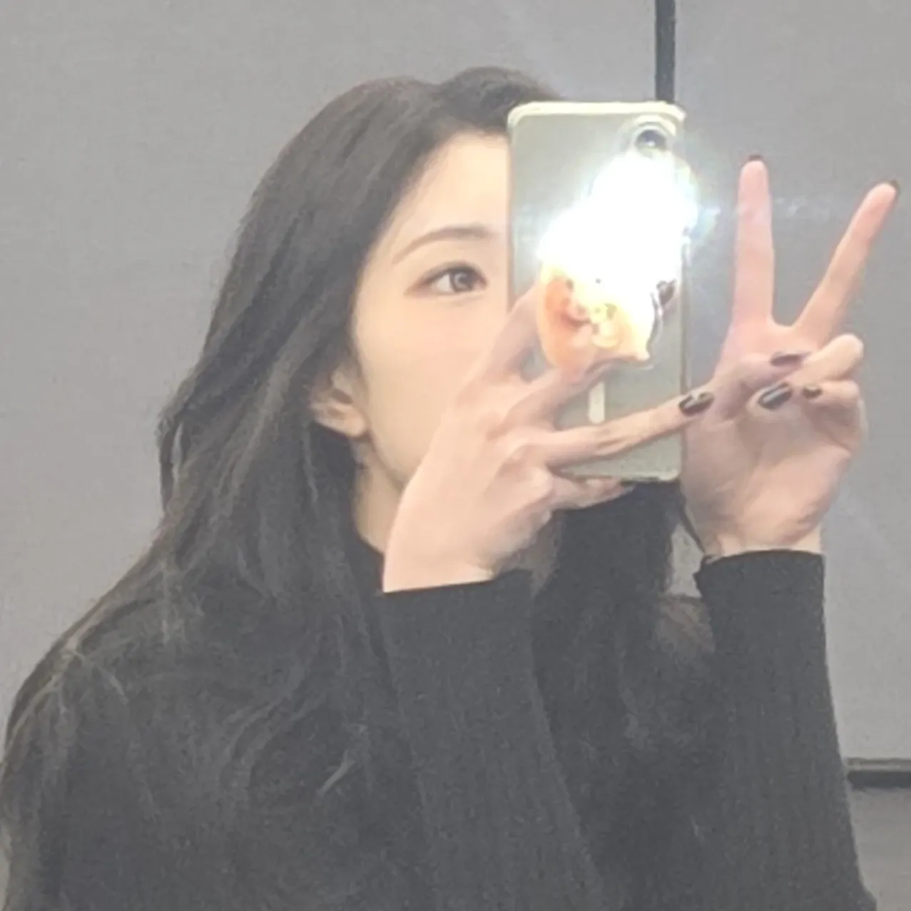 A moment captured by Juun (Hearts2Hearts)'s fan