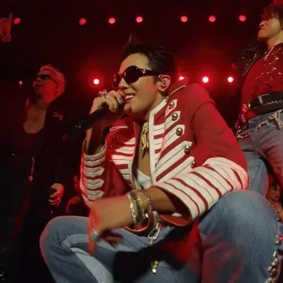 Behind-the-scenes cut of G-DRAGON (BIGBANG)