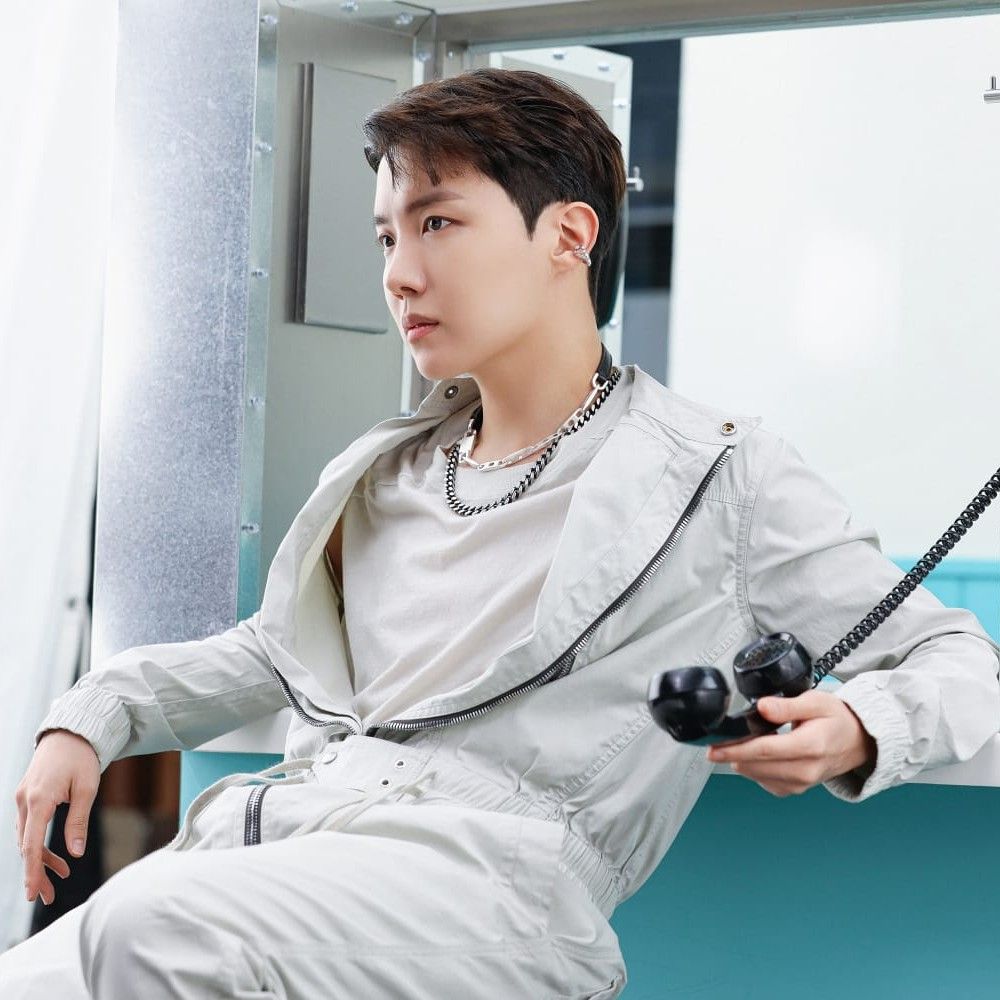 제이홉 (방탄소년단) 최근 활동샷