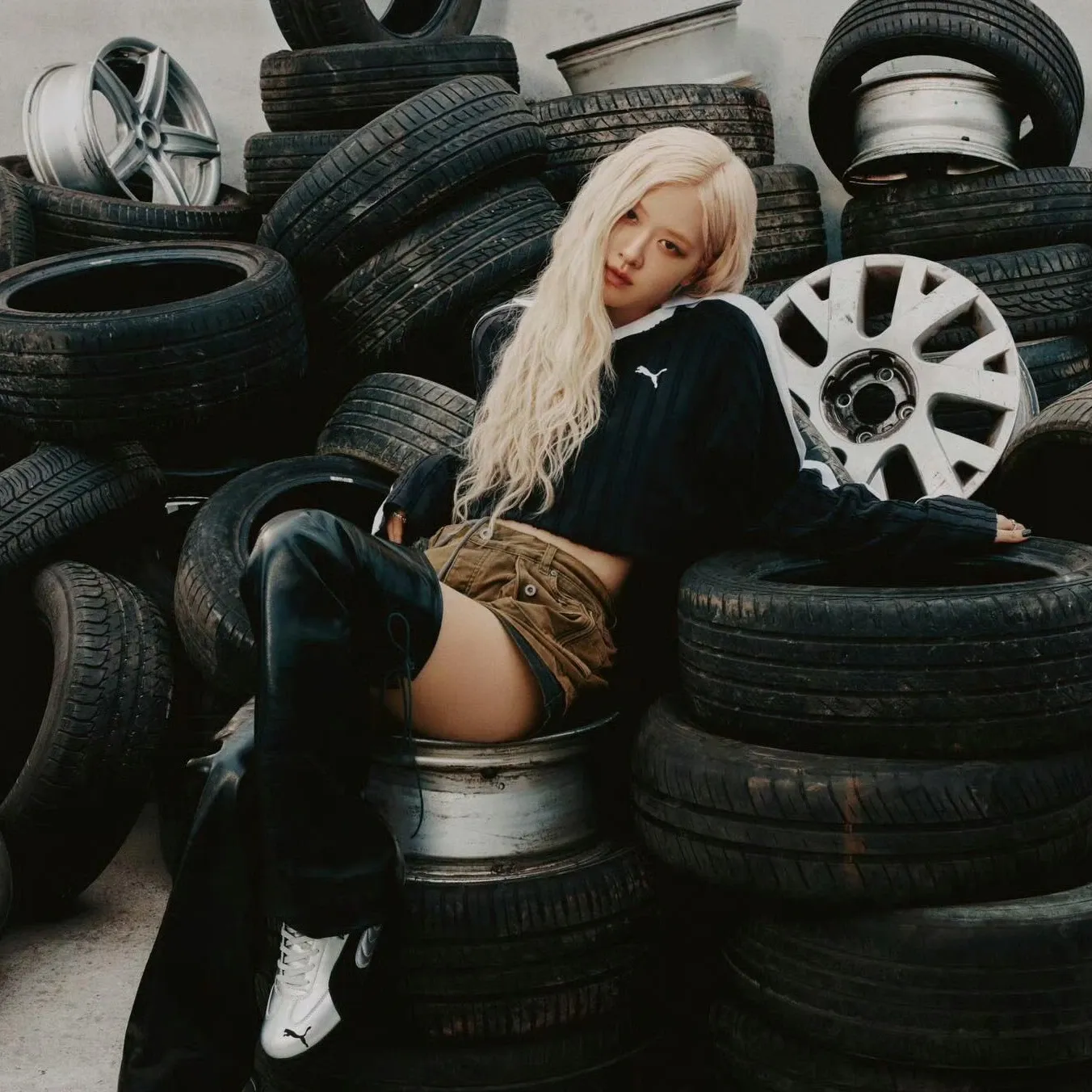 Behind-the-scenes cut of ROSÉ (BLACKPINK)