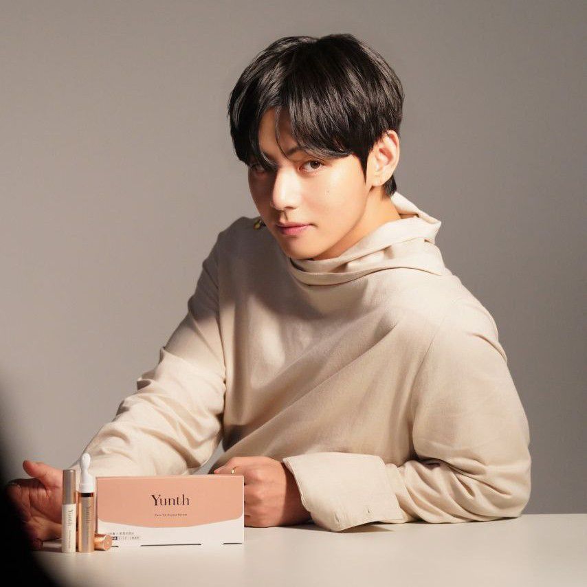 뷔 (방탄소년단) 최근 활동샷