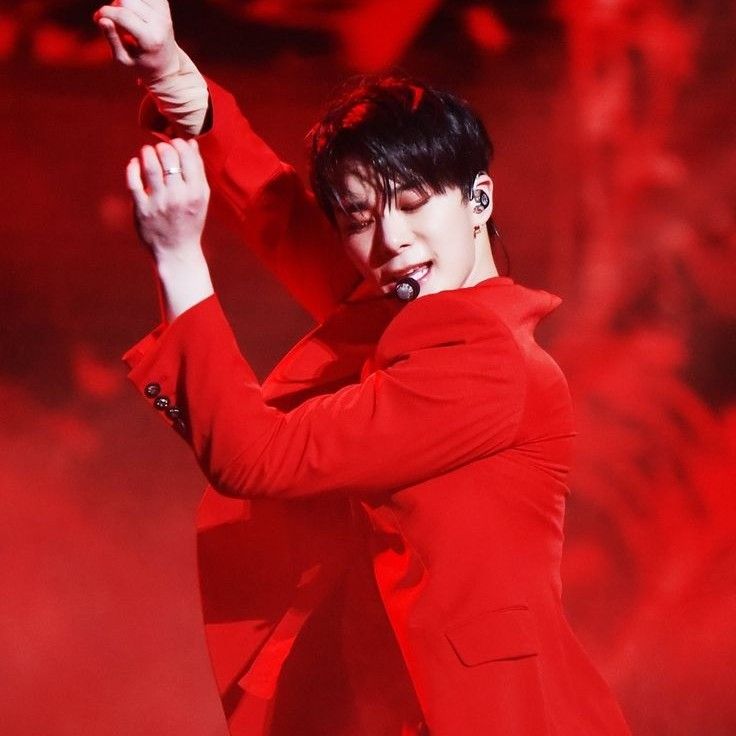 ASTRO的最新照片