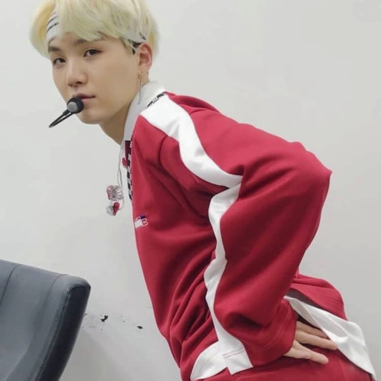 Behind-the-scenes cut of SUGA (BTS)
