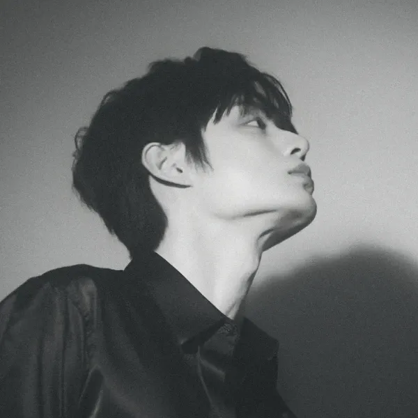 Behind-the-scenes cut of Kim Jiwoong (ZEROBASEONE)