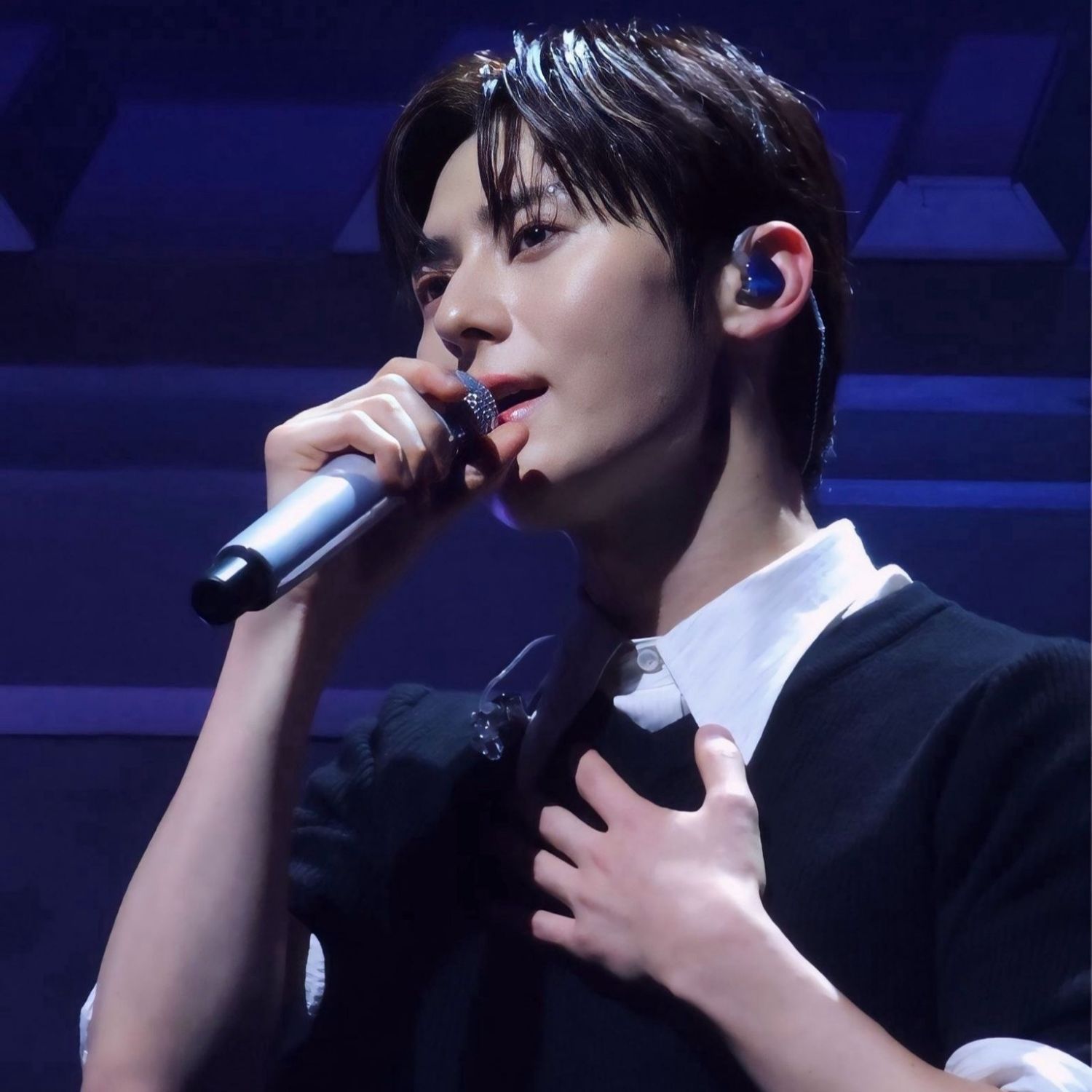 Latest photo of Hwang Minhyun