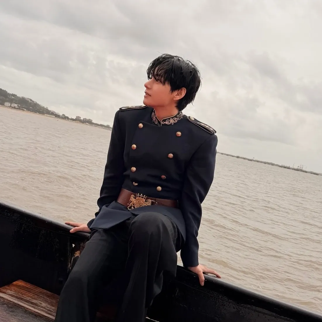 A moment captured by V (BTS)'s fan