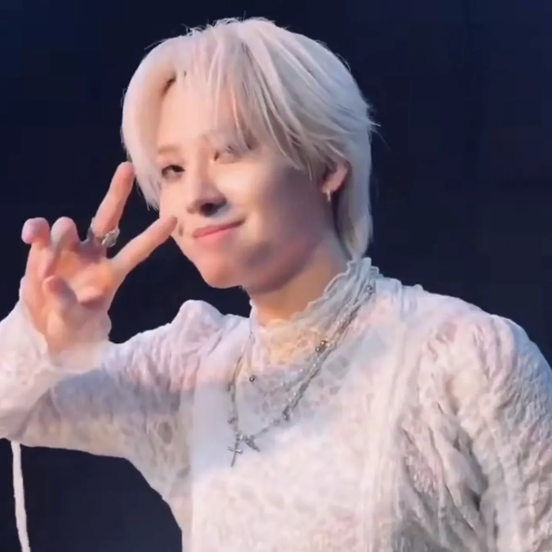 Recent activity shot of Kawashiri Ren (JO1)