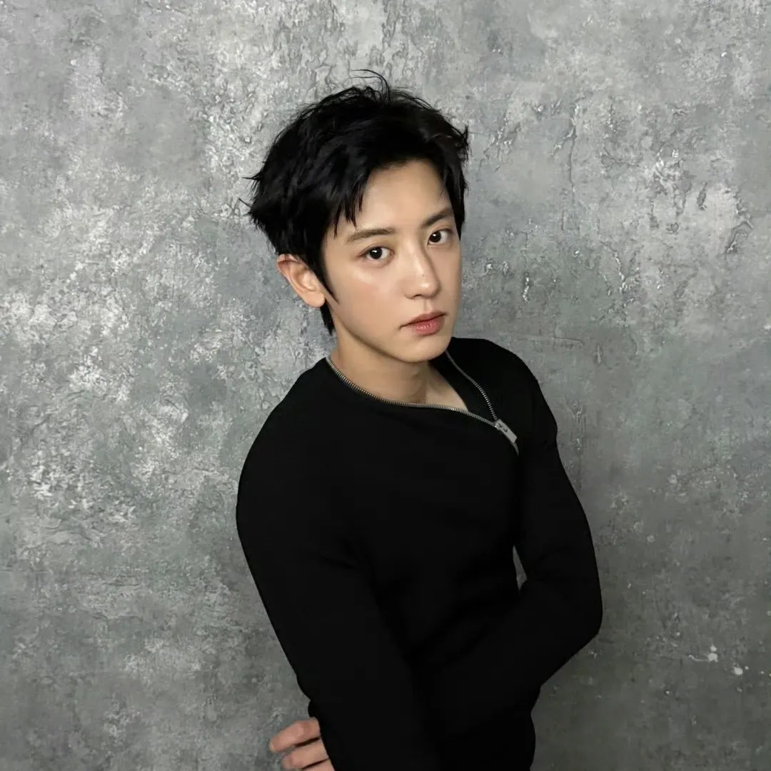 Foto terbaru Chanyeol (EXO)