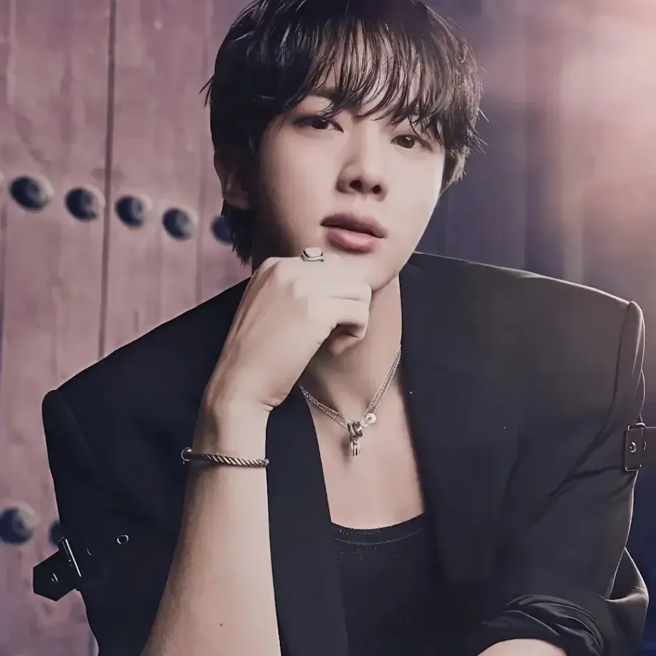 진 (방탄소년단)의 비하인드 컷