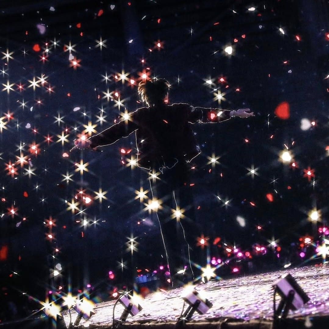 Foto aktivitas terbaru Jin (BTS)