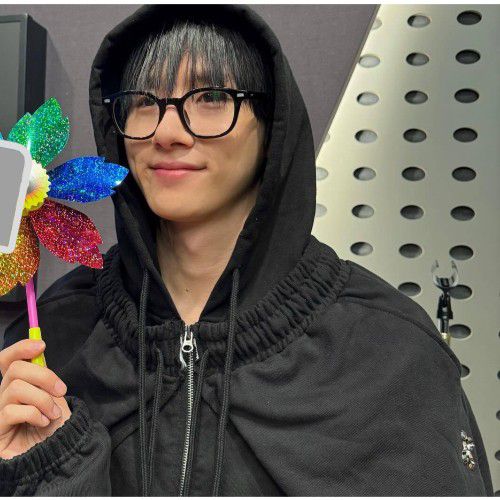 Behind-the-scenes cut of I.M (MONSTA X)