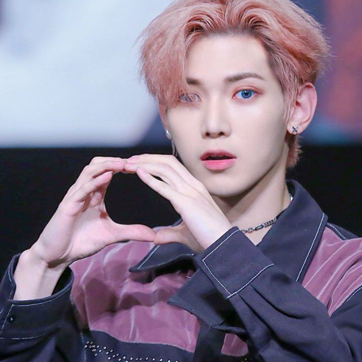 에이티즈의 비하인드 컷