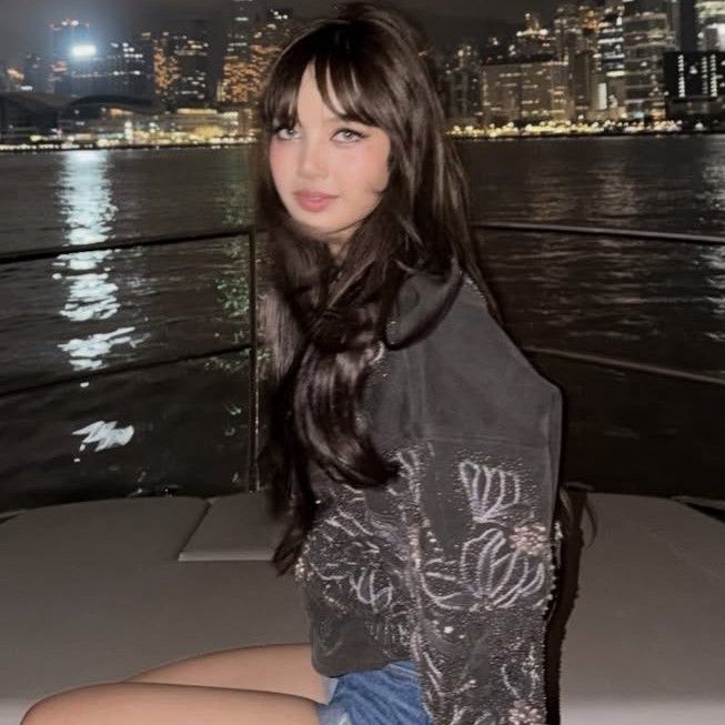 리사 (BLACKPINK)의 최신 사진