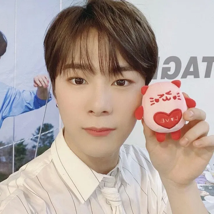 A moment captured by Moonbin (ASTRO)'s fan