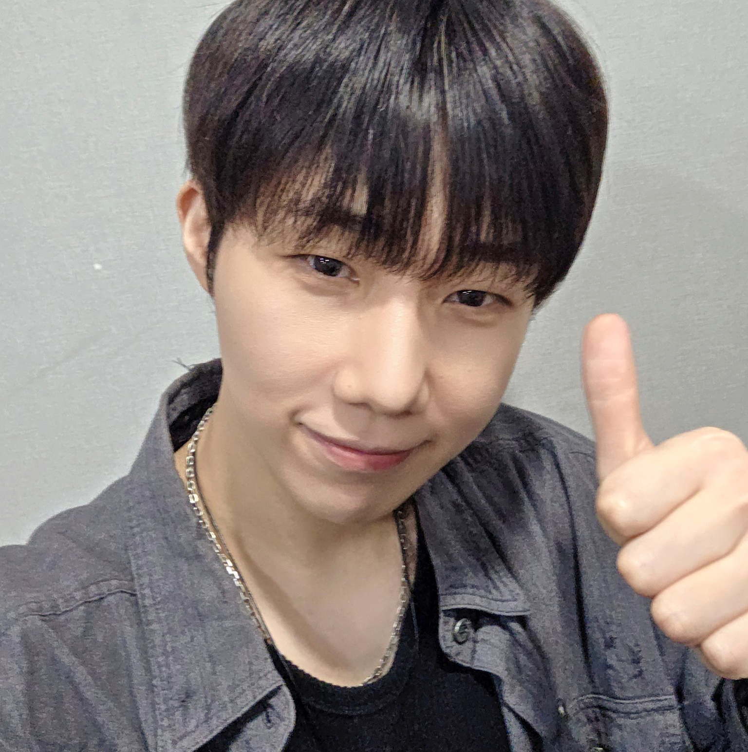 Behind-the-scenes cut of Sungkyu (INFINITE)