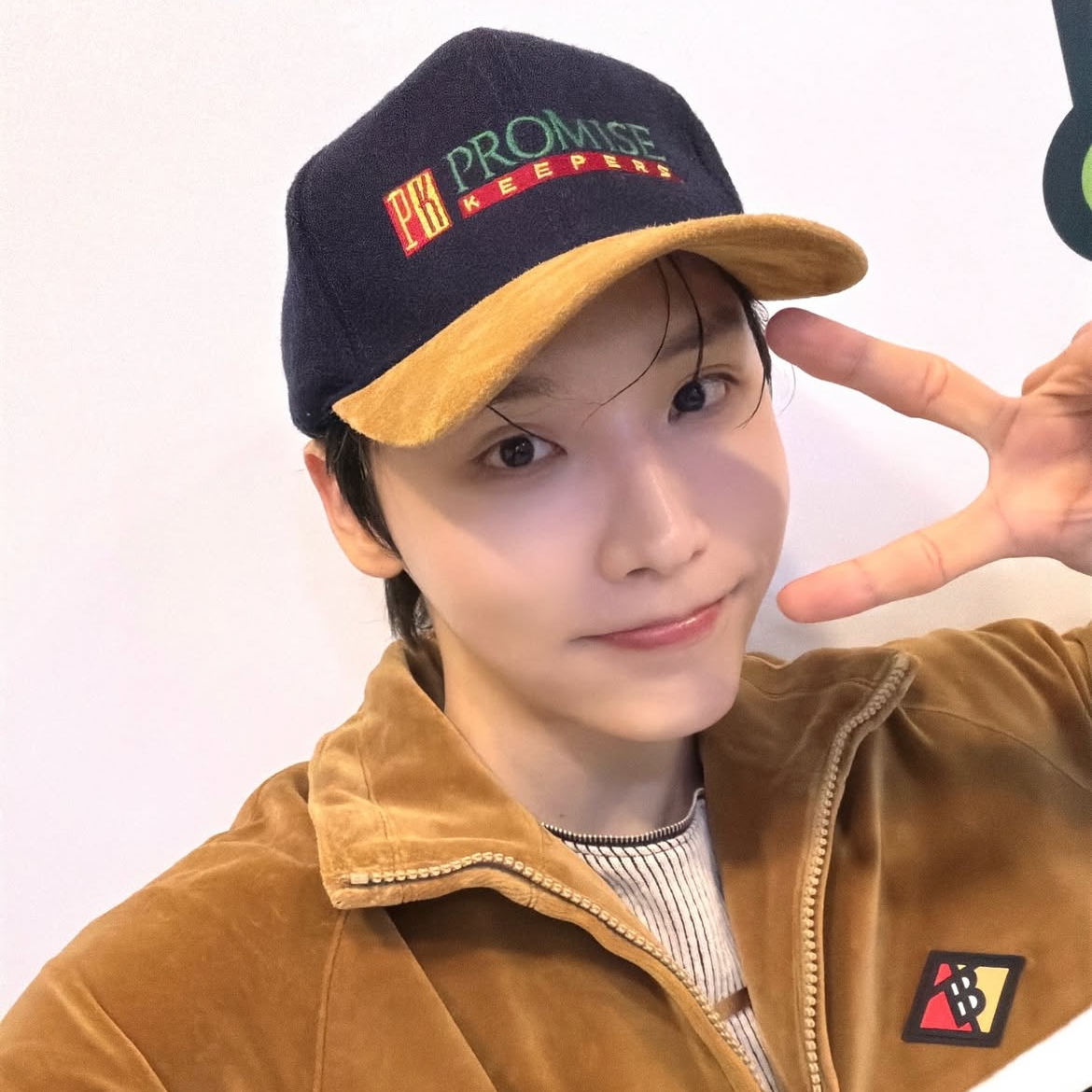 Recent activity shot of Jeon Woong (AB6IX)