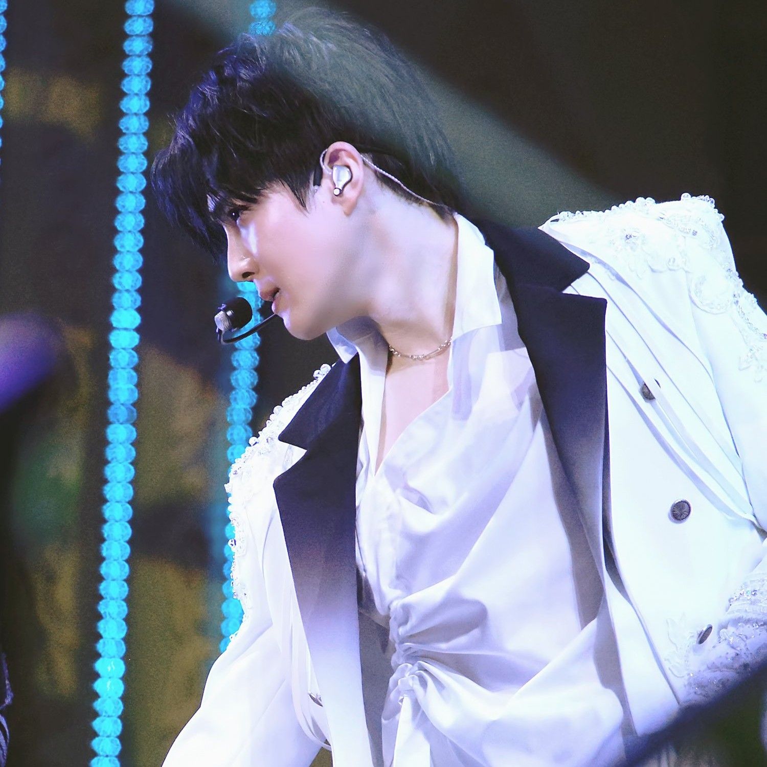 Suho (EXO)的幕后花絮