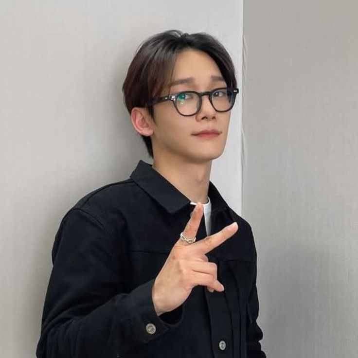 Recent activity shot of Chen (EXO)