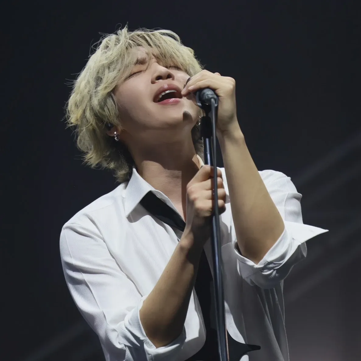 Recent activity shot of Jeong Sewoon