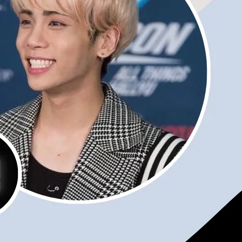 A moment captured by Jonghyun (SHINee)'s fan