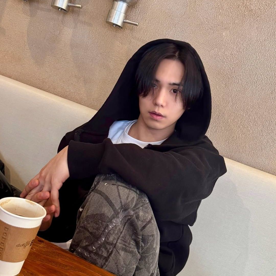 A moment captured by Rocky's fan