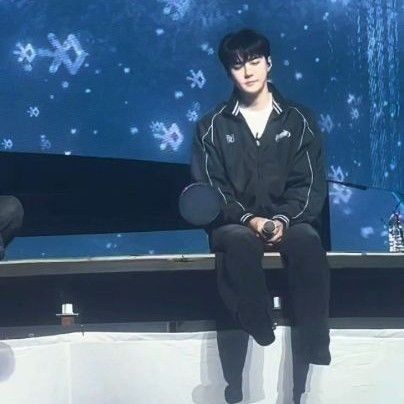 세훈 (EXO)의 비하인드 컷