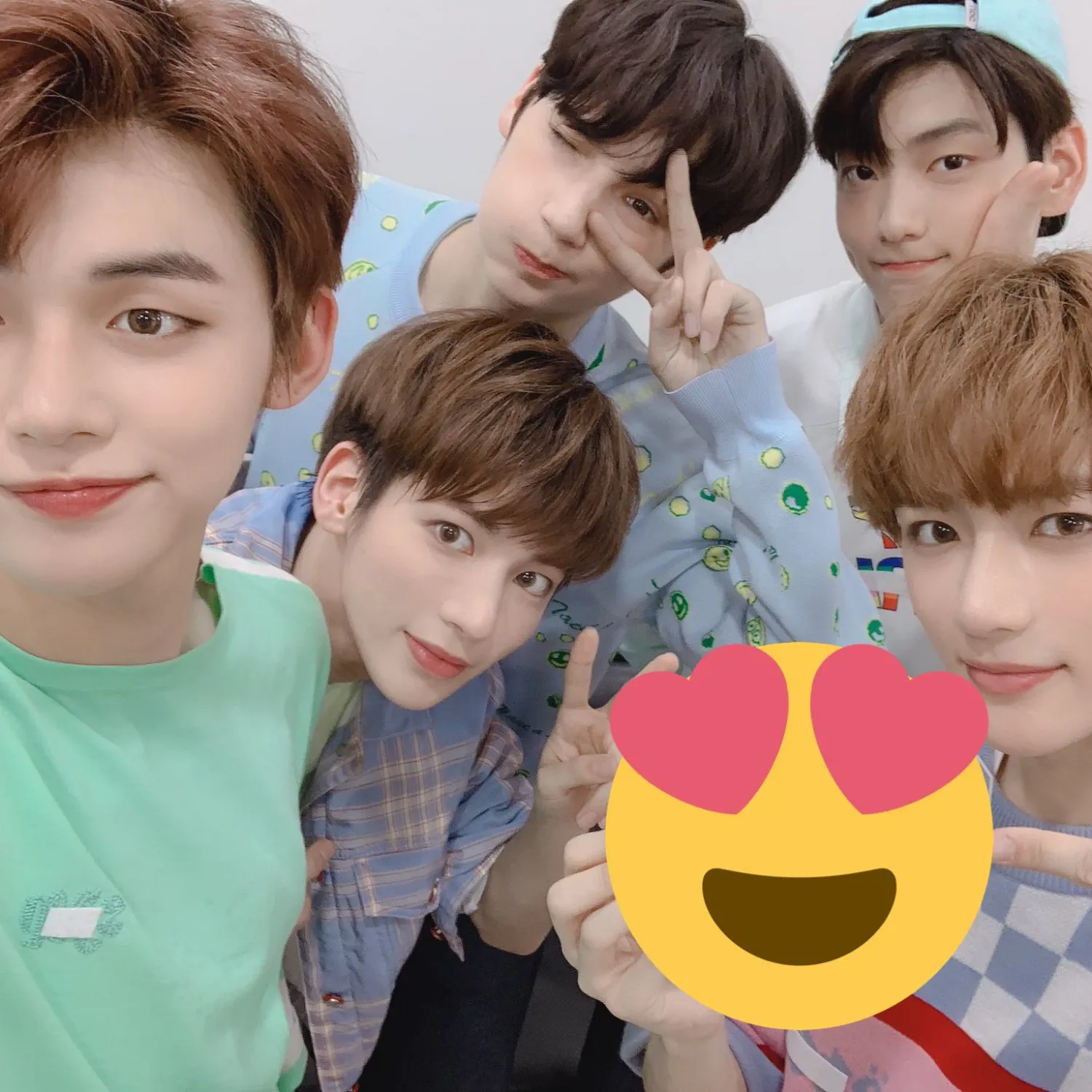 TOMORROW X TOGETHER的最新照片