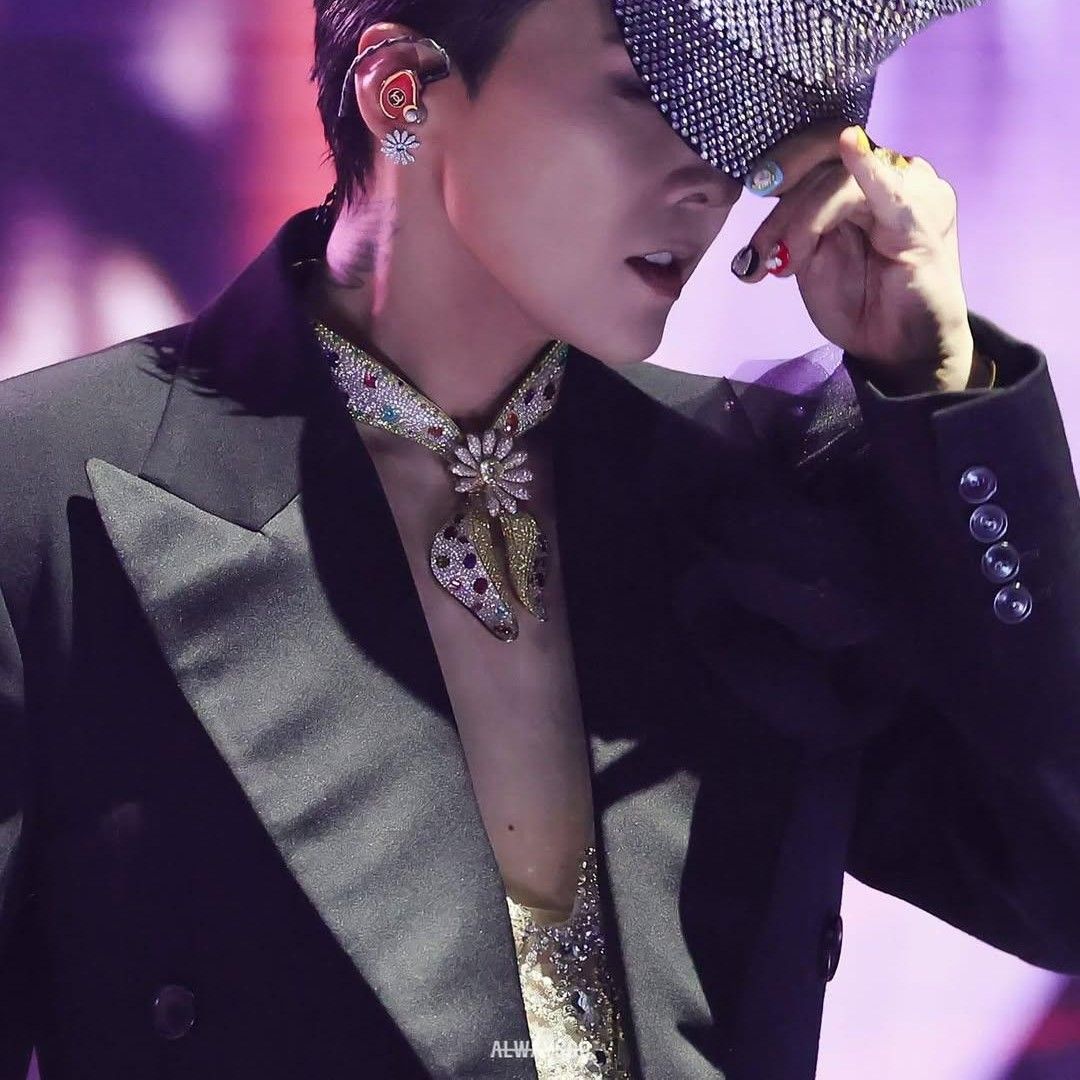 Latest photo of G-DRAGON (BIGBANG)